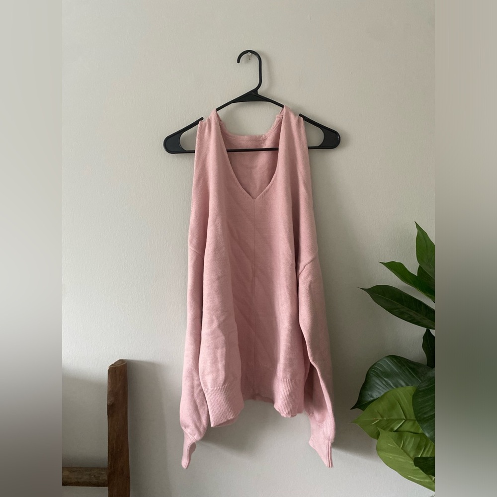 Balletcore Feminine Blush Baby Pink Open Cold Shoulder Sweater size M